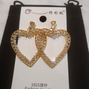 Accessories & jewelry